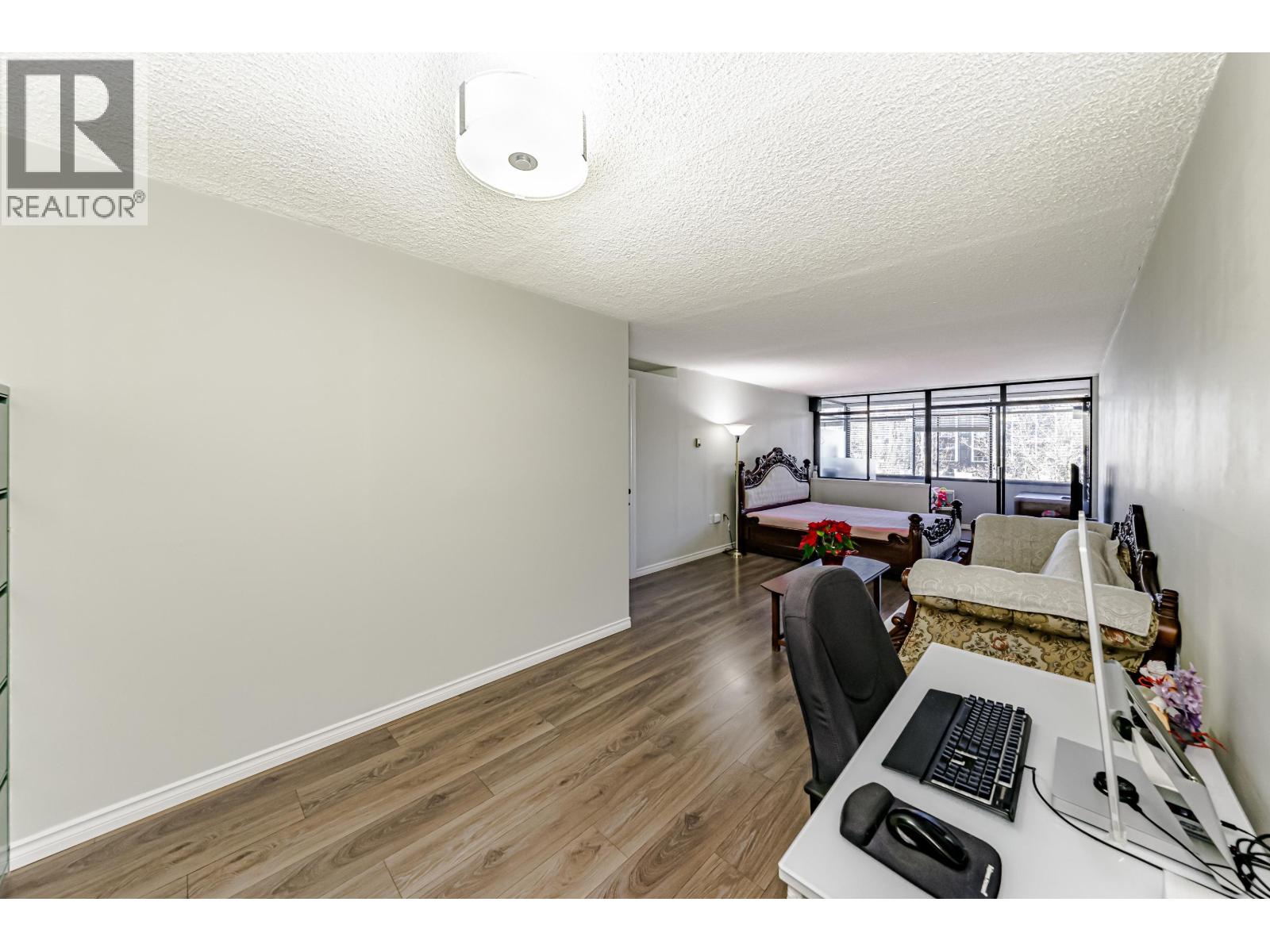 602 6611 MINORU BOULEVARD