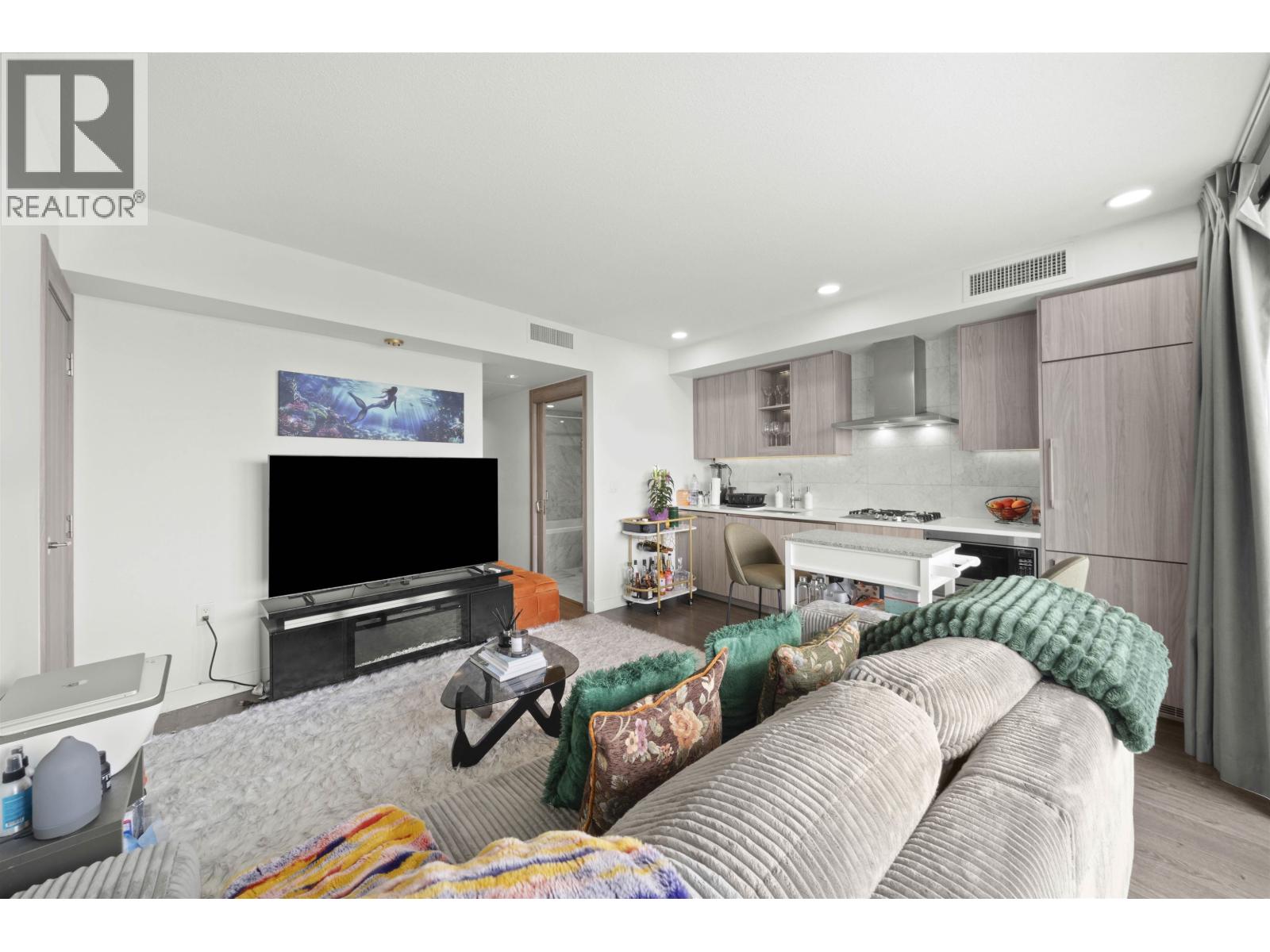 2304 89 NELSON STREET, Vancouver