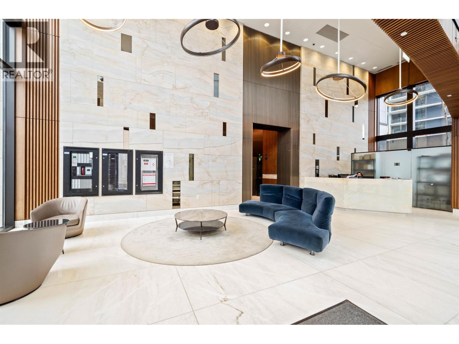 2304 89 NELSON STREET, Vancouver