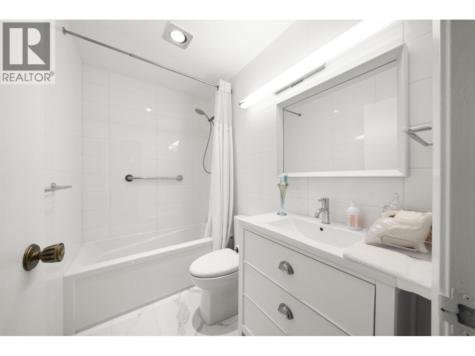 8851 HORNE STREET, Burnaby