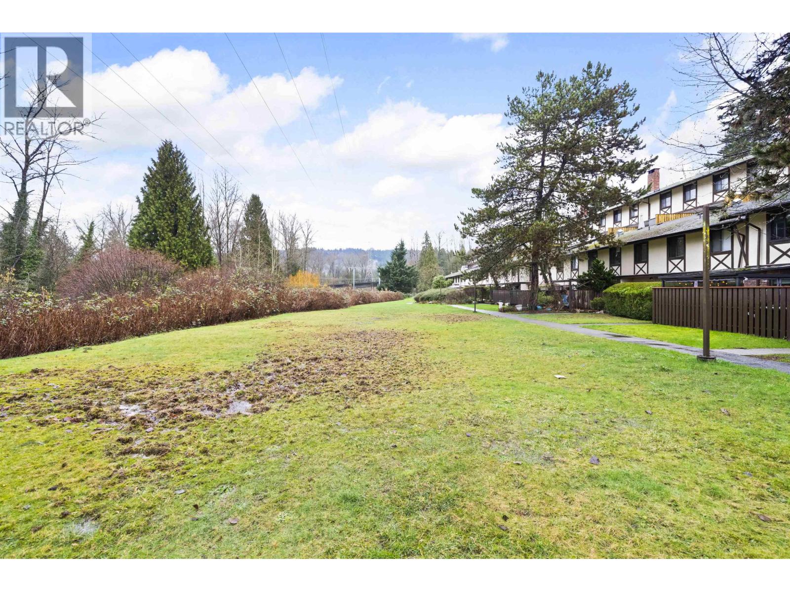 8851 HORNE STREET, Burnaby