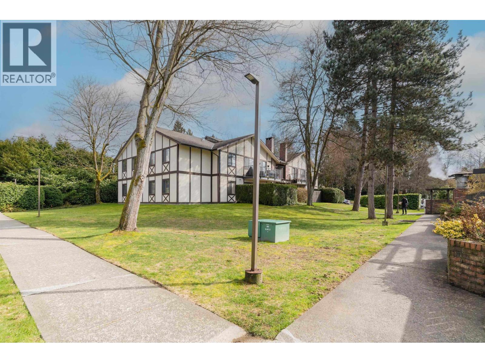 8851 HORNE STREET, Burnaby