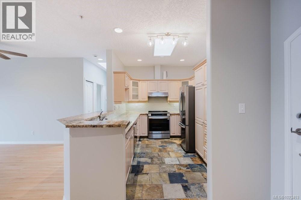 401 1085 Tillicum Road, Esquimalt