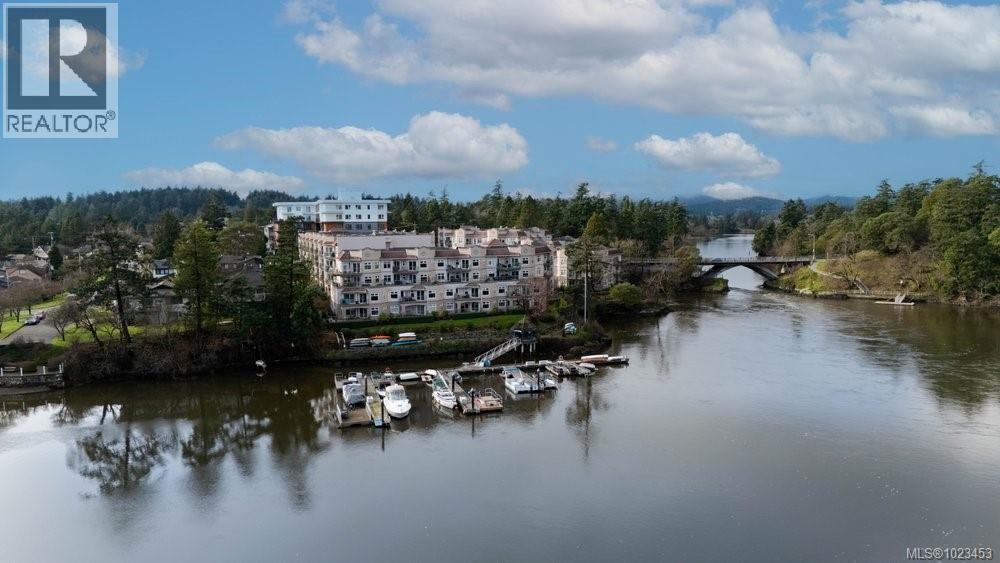 401 1085 Tillicum Road, Esquimalt