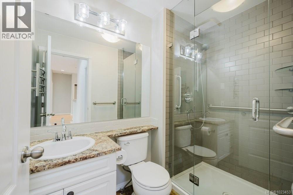 401 1085 Tillicum Road, Esquimalt