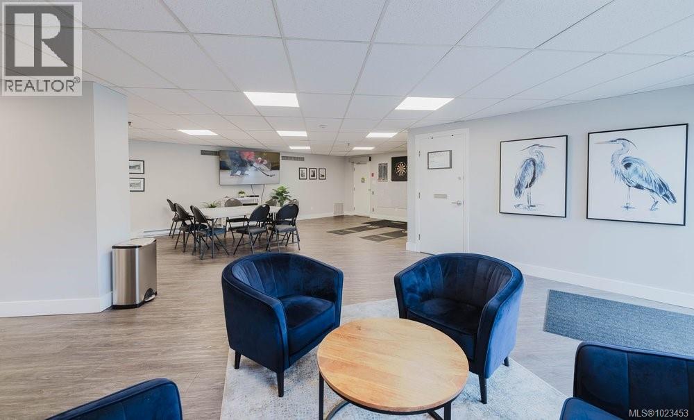 401 1085 Tillicum Road, Esquimalt