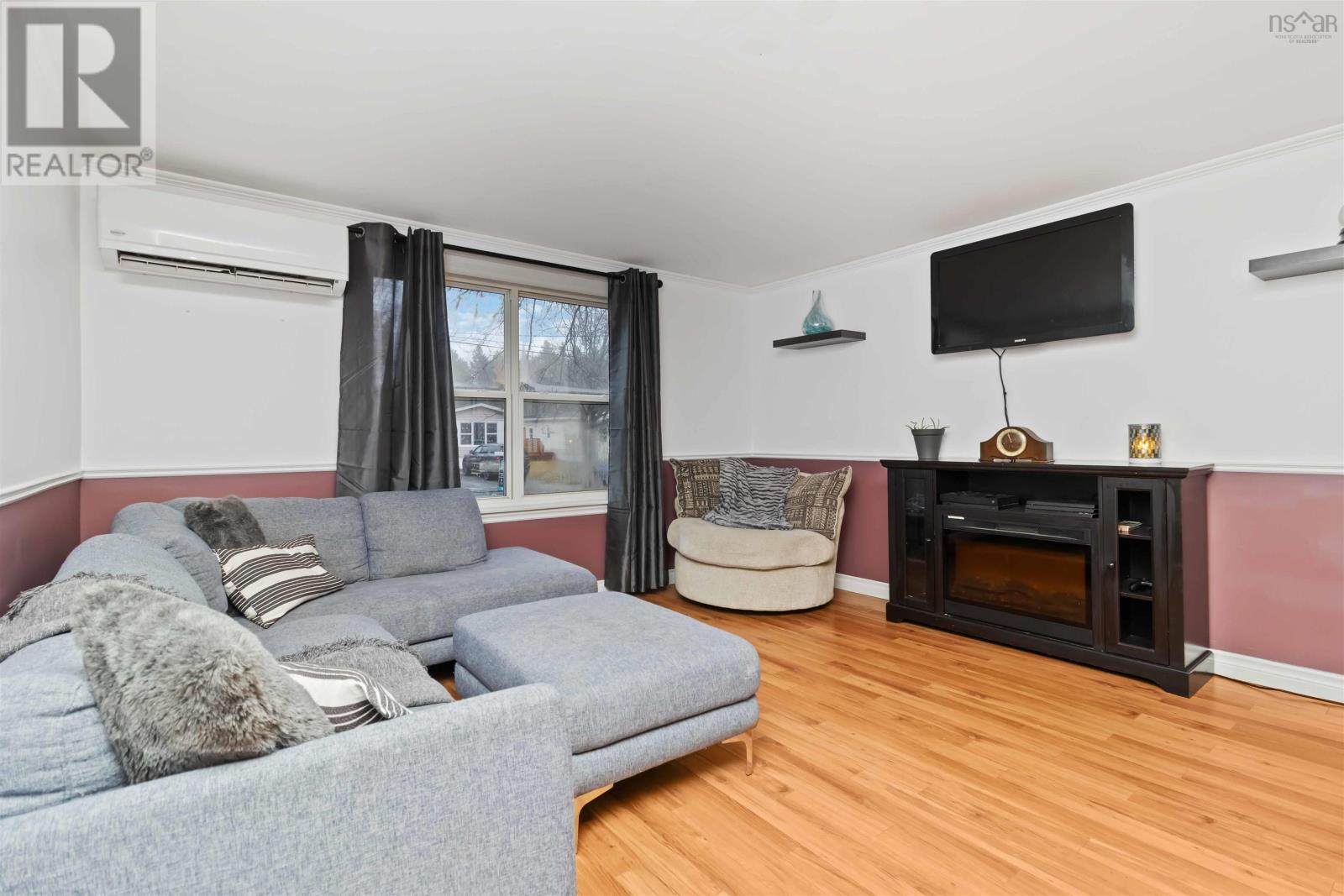 Property 19 of 30 of 33 Elcona Drive