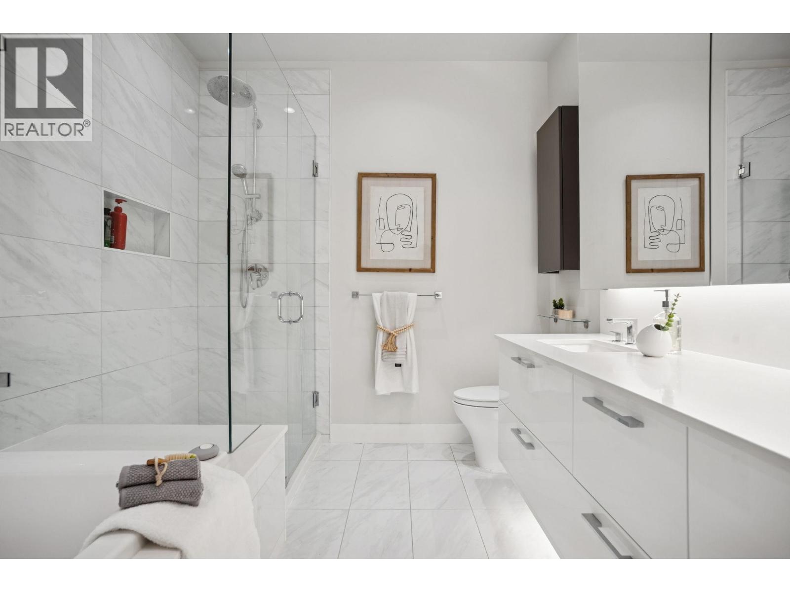 #103-5535 ADMIRAL Way, Delta