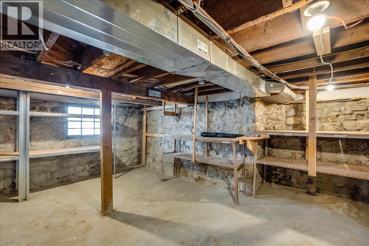 922 FRONT Street, Nelson