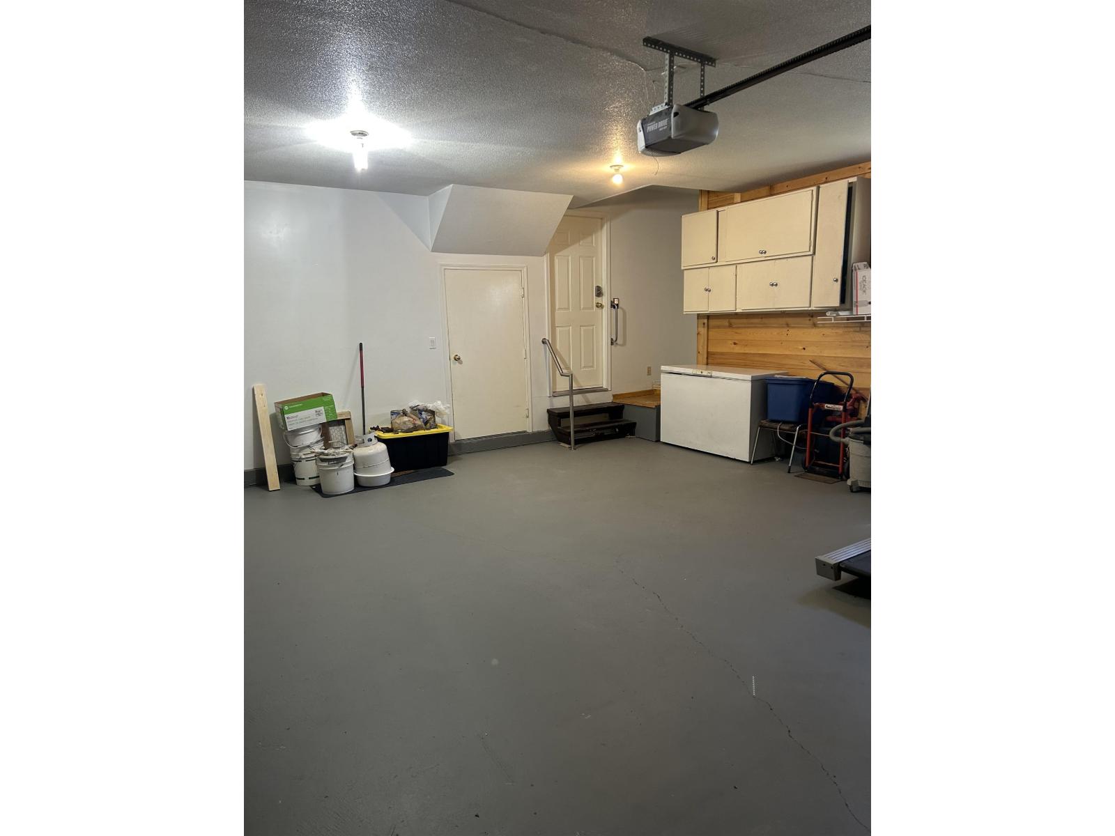 16481 86 AVENUE, Surrey