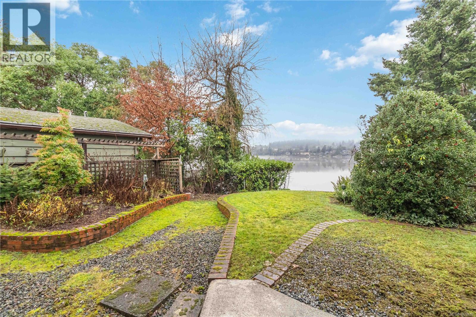  956 Westing Road, Saanich