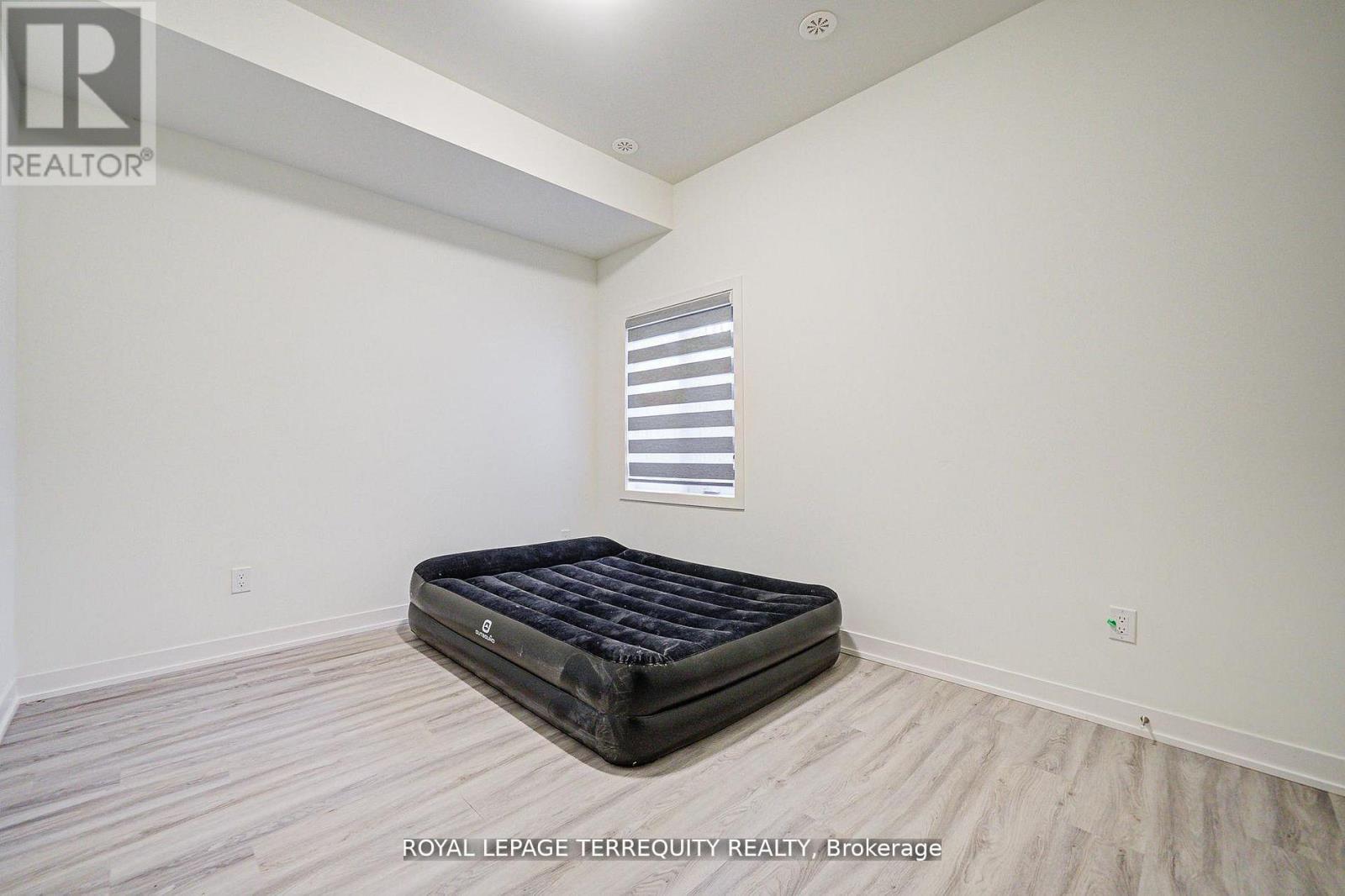 #601 7 STECKLEY HOUSE LANE - 25