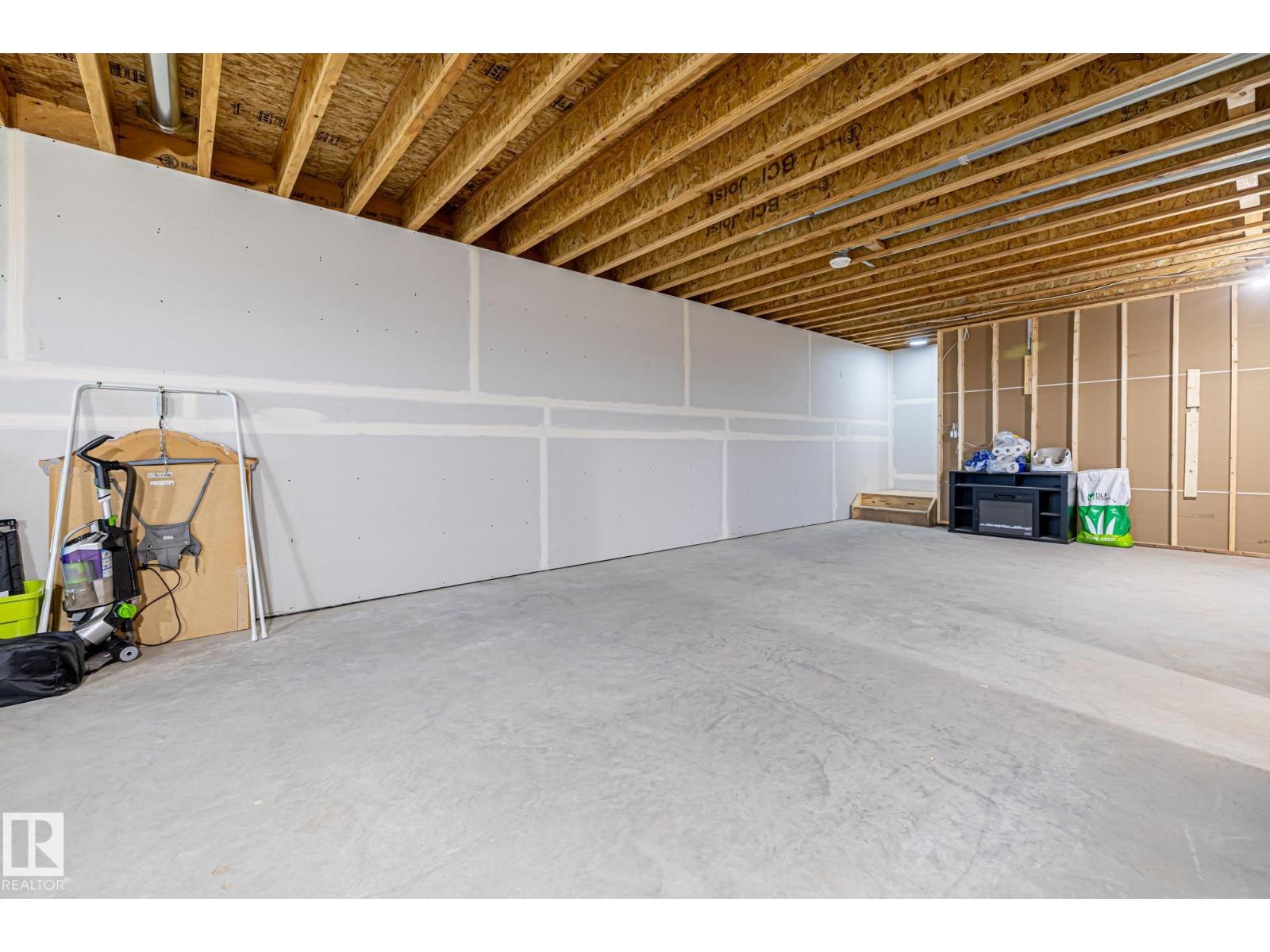 
          59351 Range Road 155
            <br/>
            <span>Rural Smoky Lake County</span>
            , 
            <span>AB</span>
             <span>T0A3C0</span>
         - Photo 24