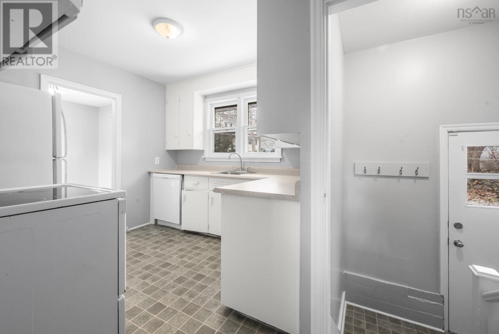 Property 24 of 49 of 276 Rocky Lake Drive