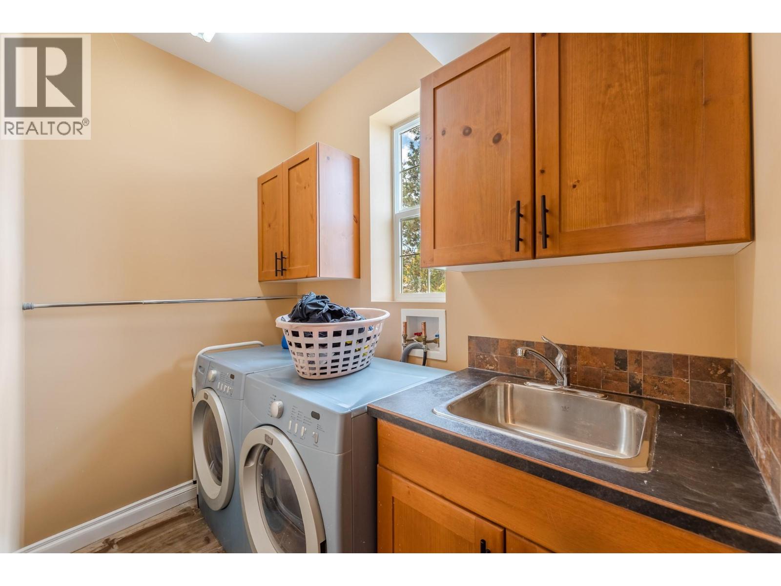 168 Regina Avenue Unit# 101, Penticton