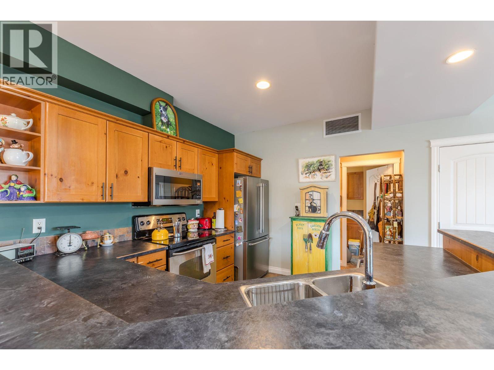 168 Regina Avenue Unit# 101, Penticton