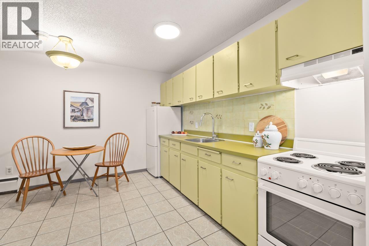 312 2033 W 7TH AVENUE, Vancouver