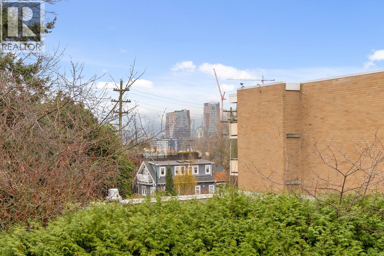 312 2033 W 7TH AVENUE, Vancouver