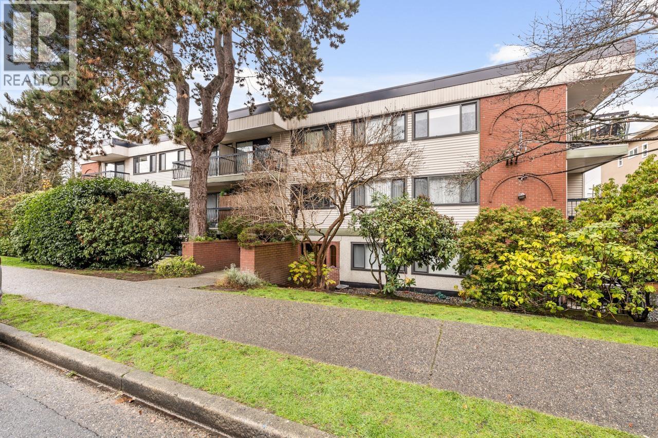 312 2033 W 7TH AVENUE, Vancouver