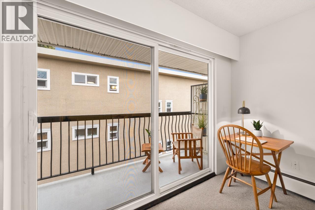 312 2033 W 7TH AVENUE, Vancouver