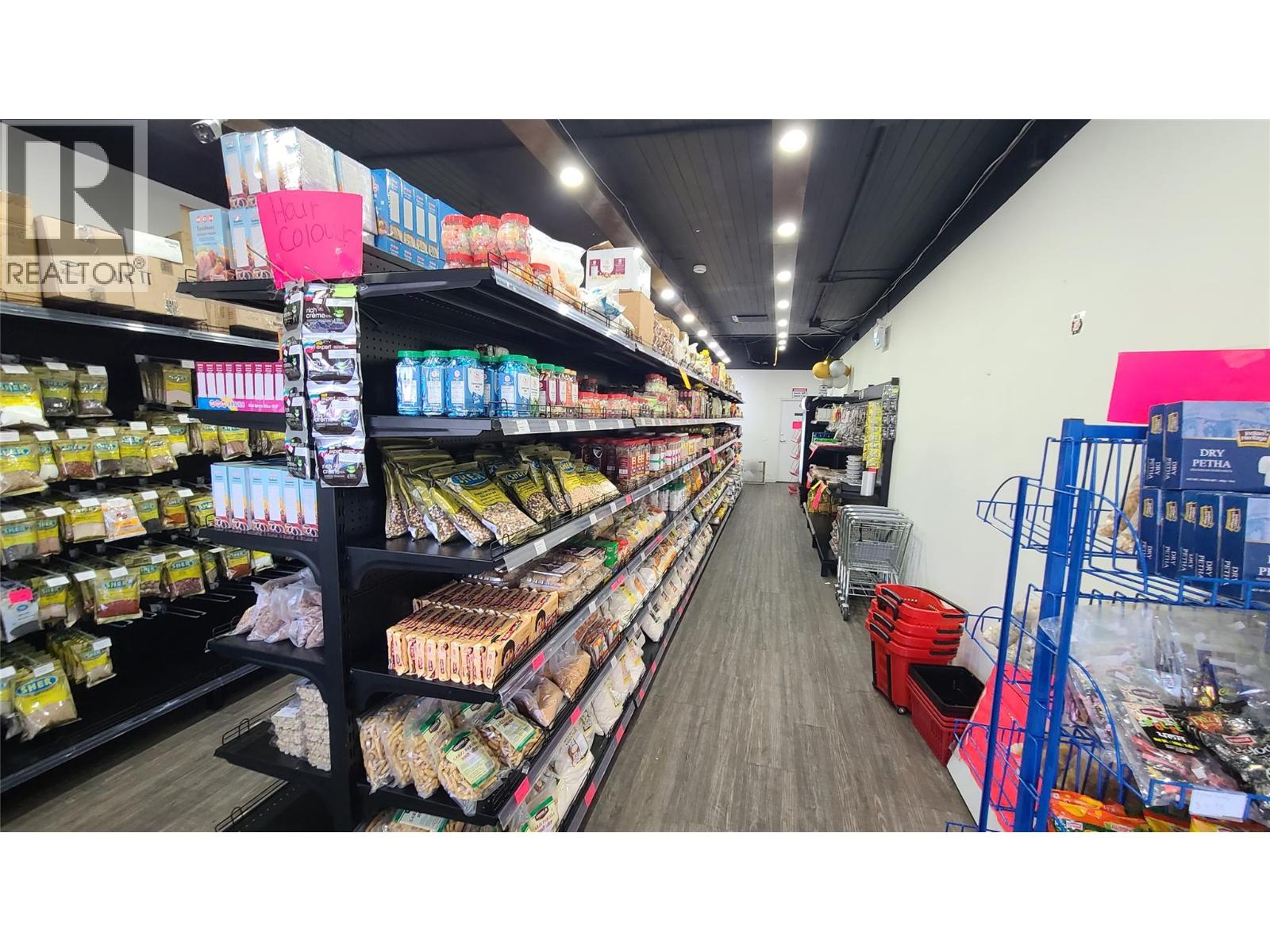 6272 MAIN Street, Oliver