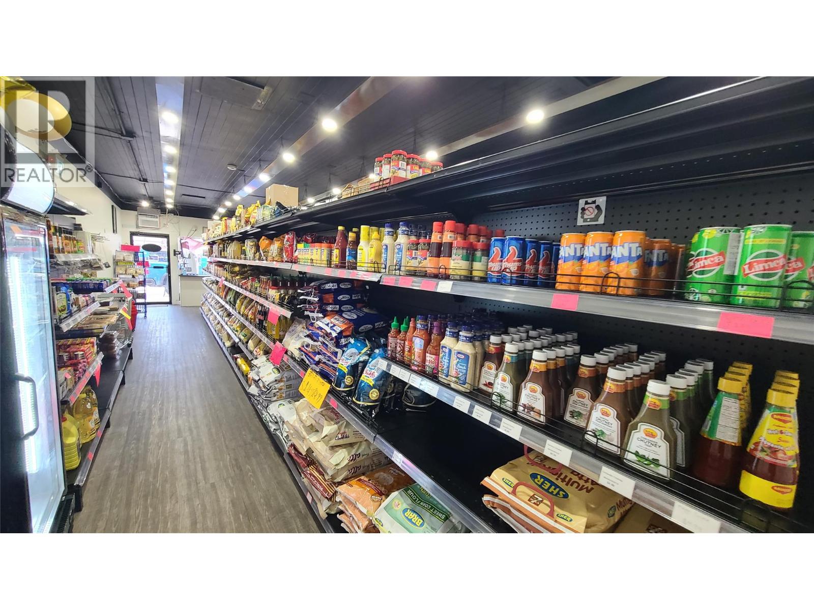 6272 MAIN Street, Oliver