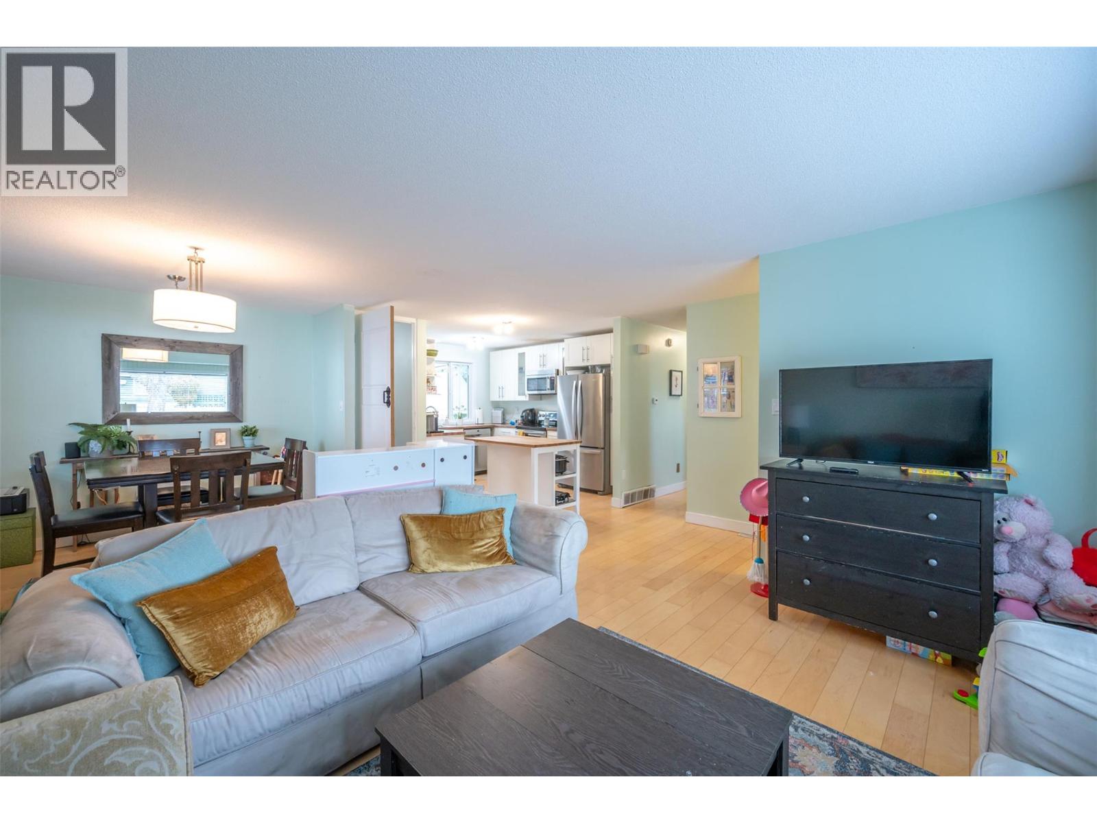 116 MCPHERSON Crescent, Penticton