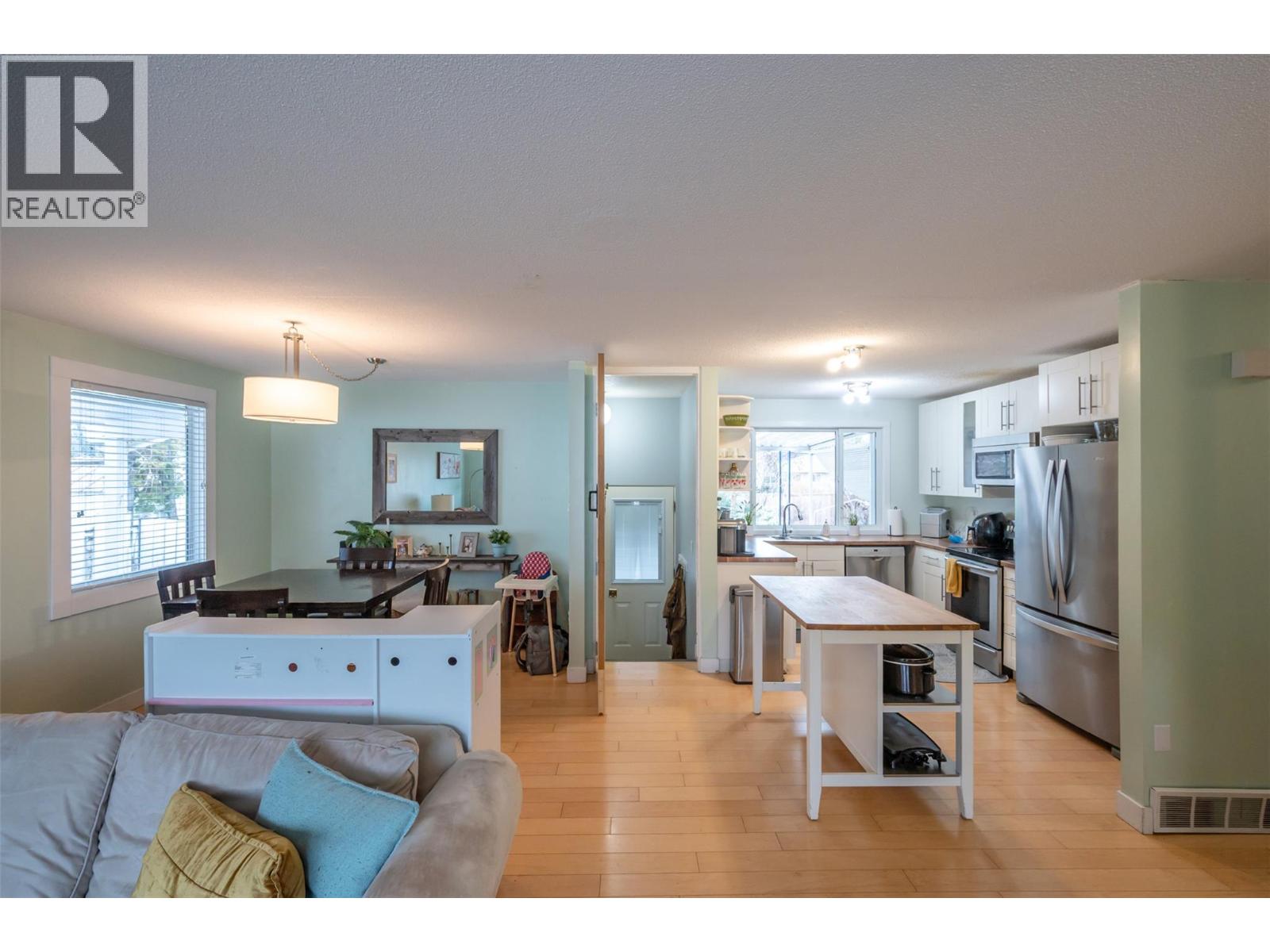 116 MCPHERSON Crescent, Penticton