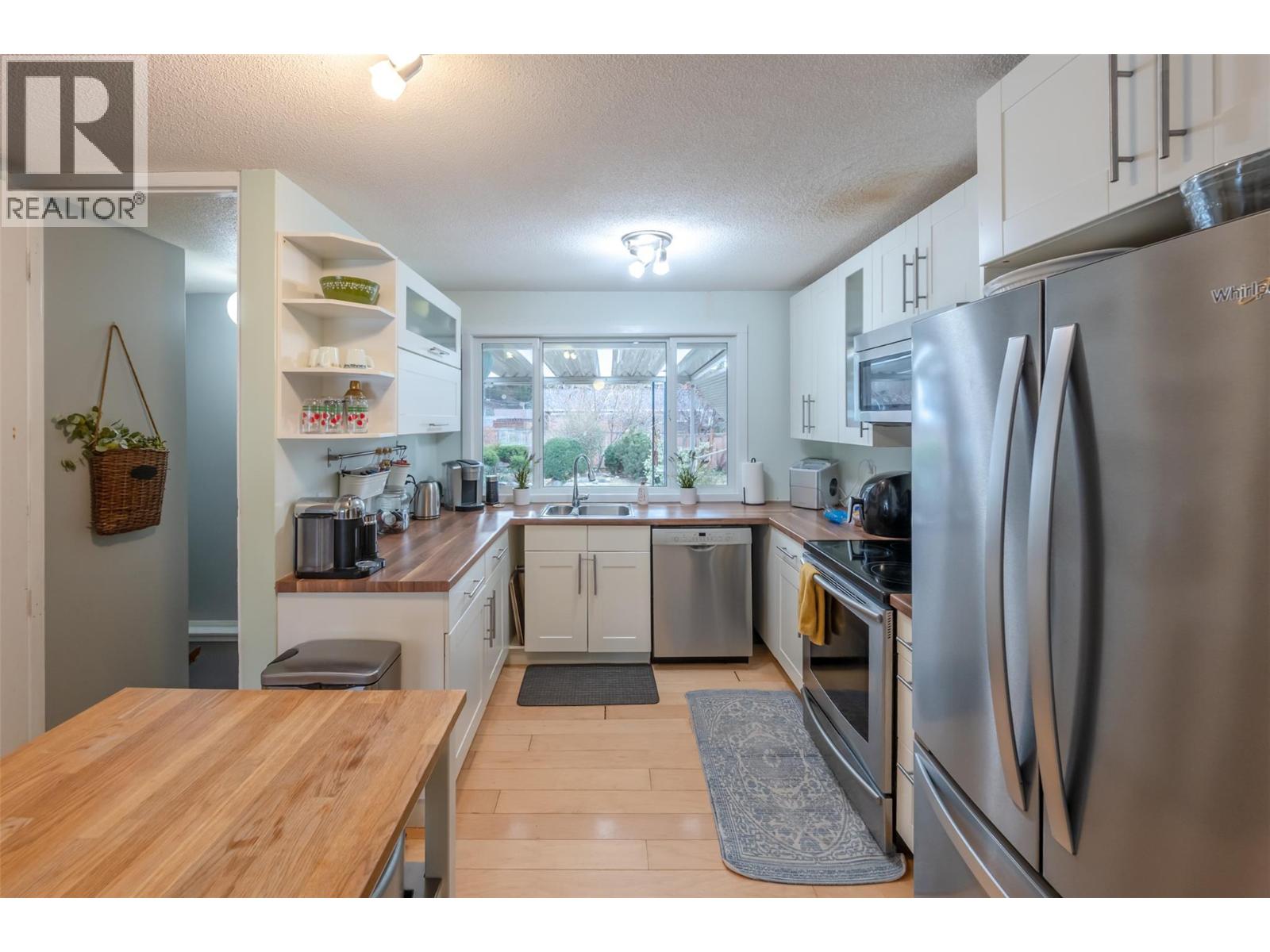 116 MCPHERSON Crescent, Penticton