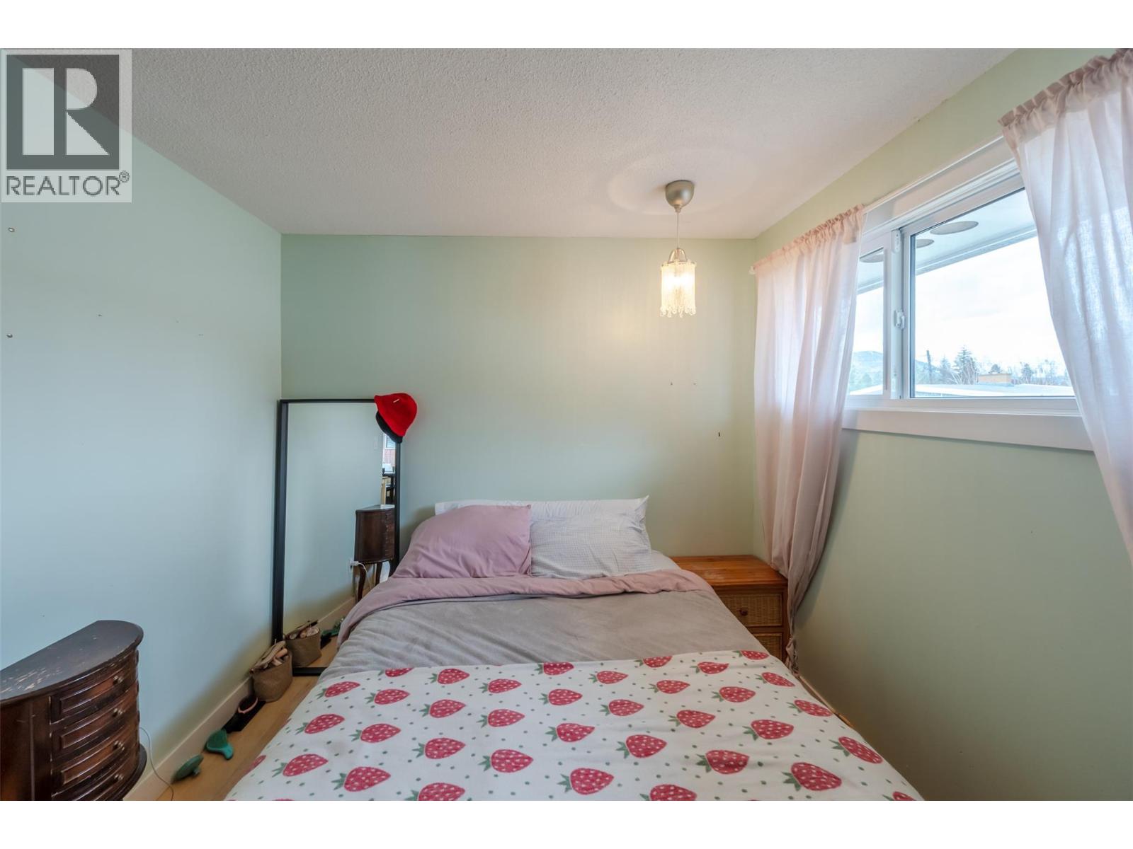 116 MCPHERSON Crescent, Penticton