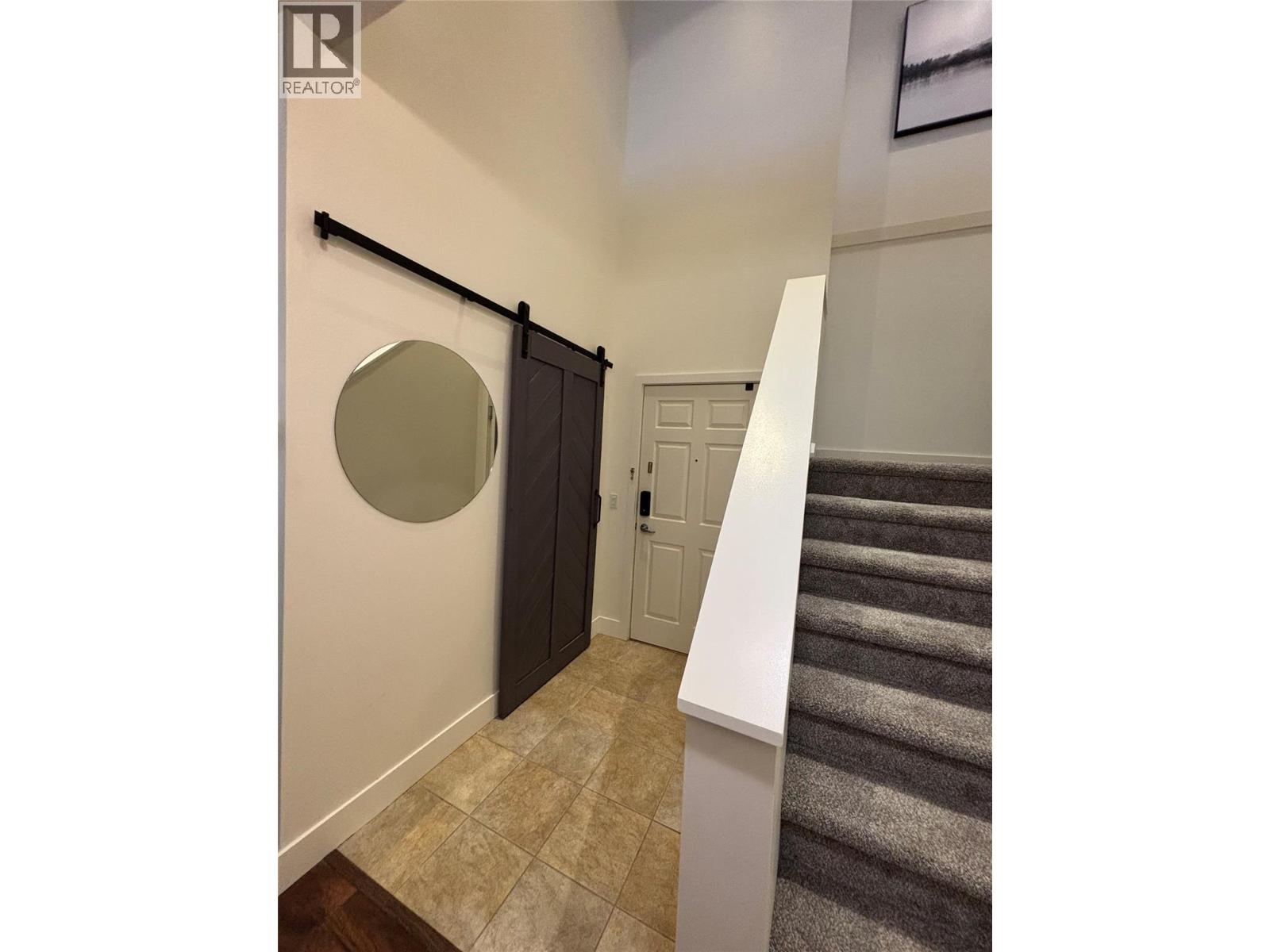 304 2120 Shannon Ridge Drive, West Kelowna