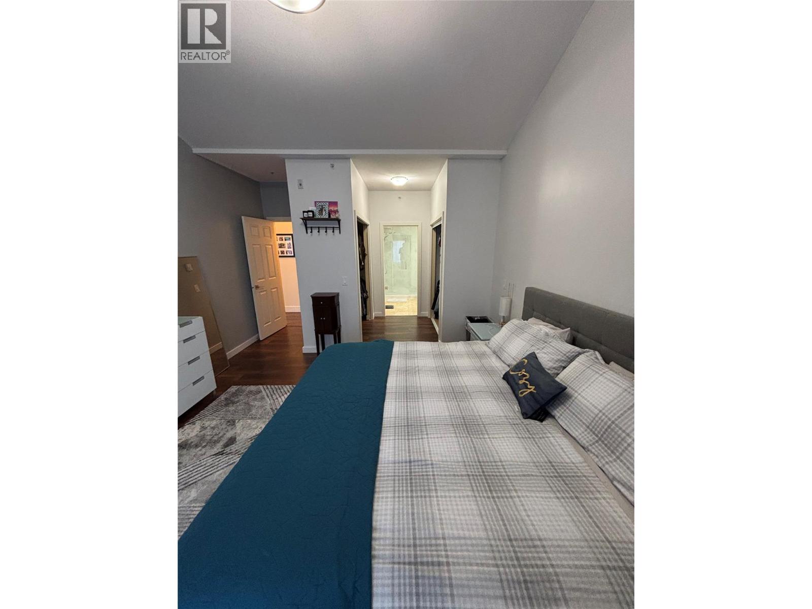 304 2120 Shannon Ridge Drive, West Kelowna