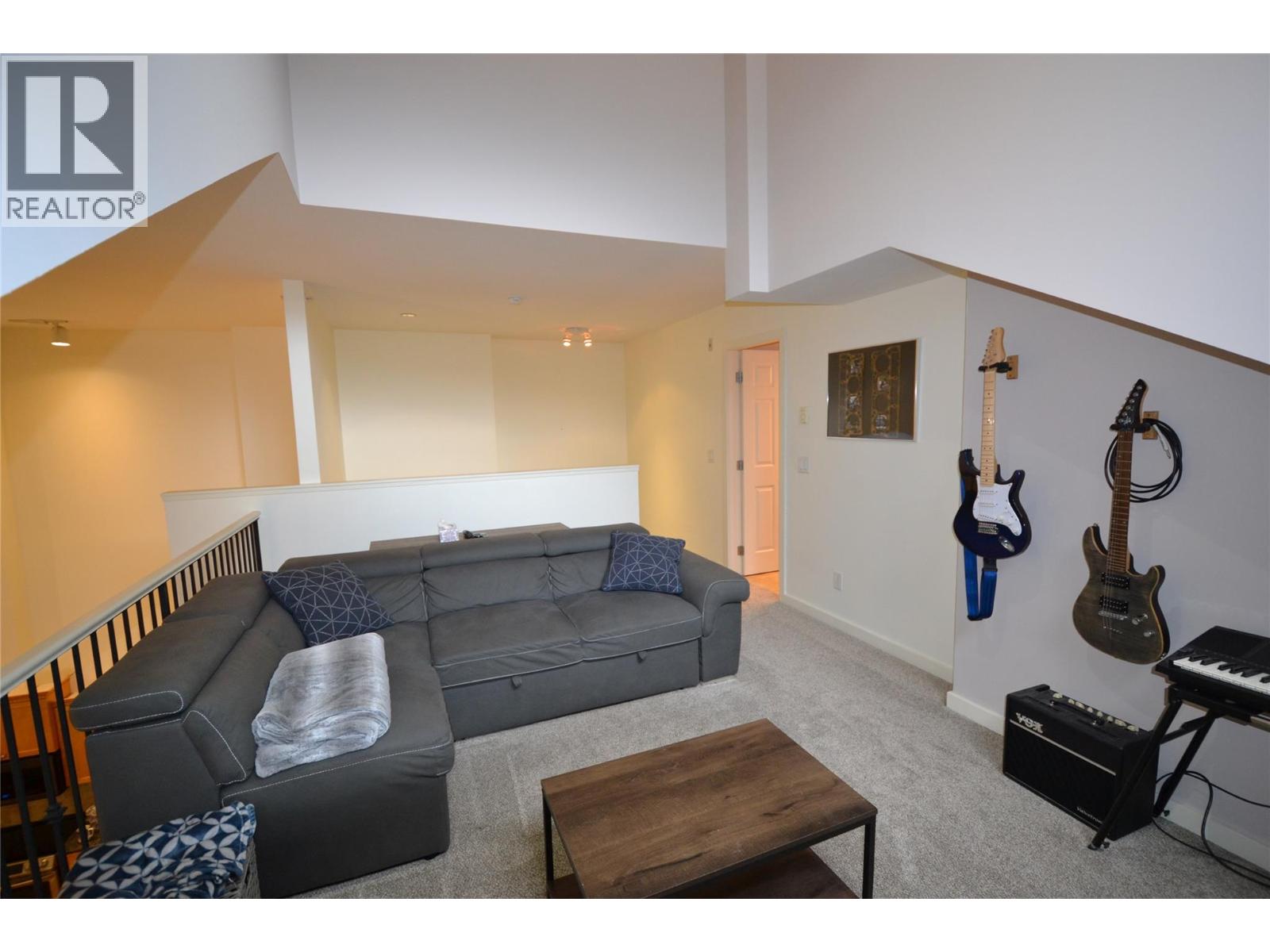 304 2120 Shannon Ridge Drive, West Kelowna