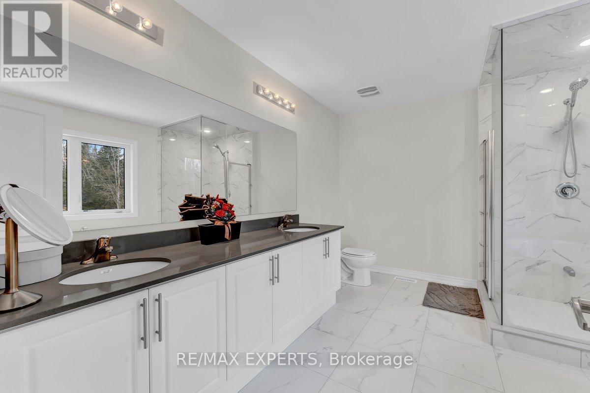 1438 DAVIS LOOP - 22