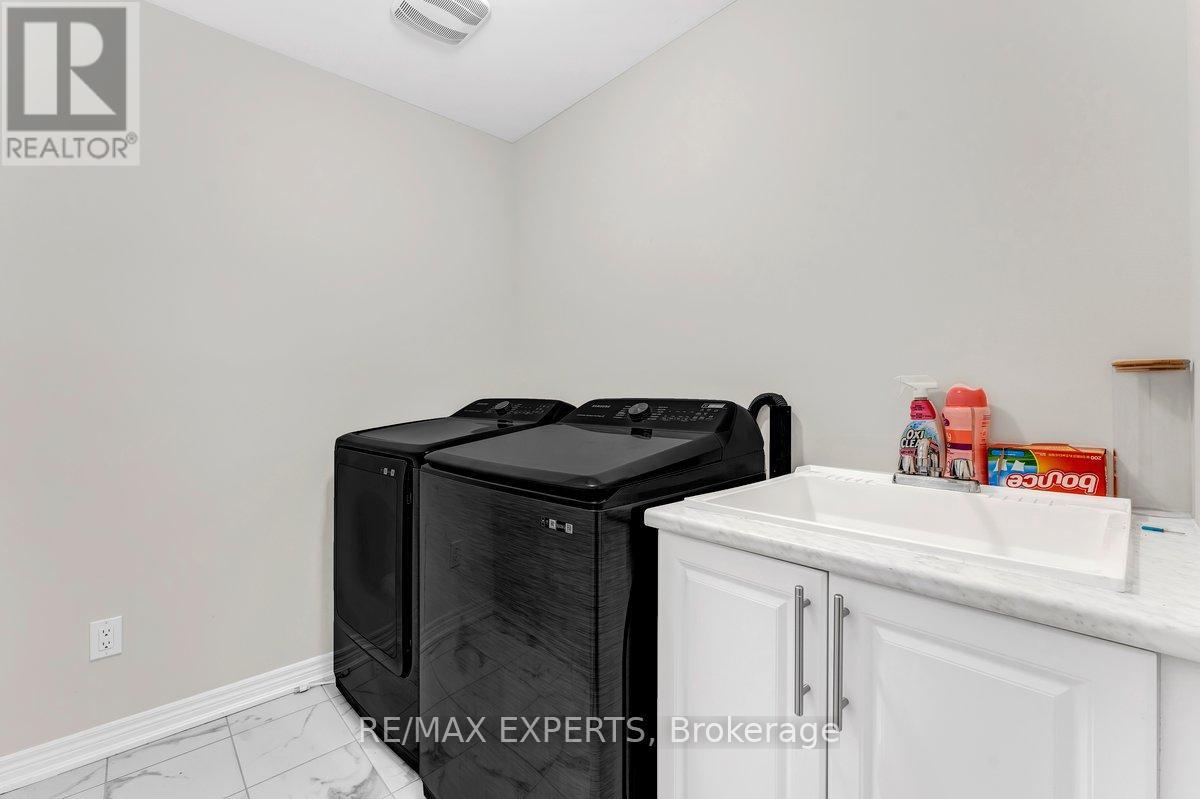 1438 DAVIS LOOP - 35