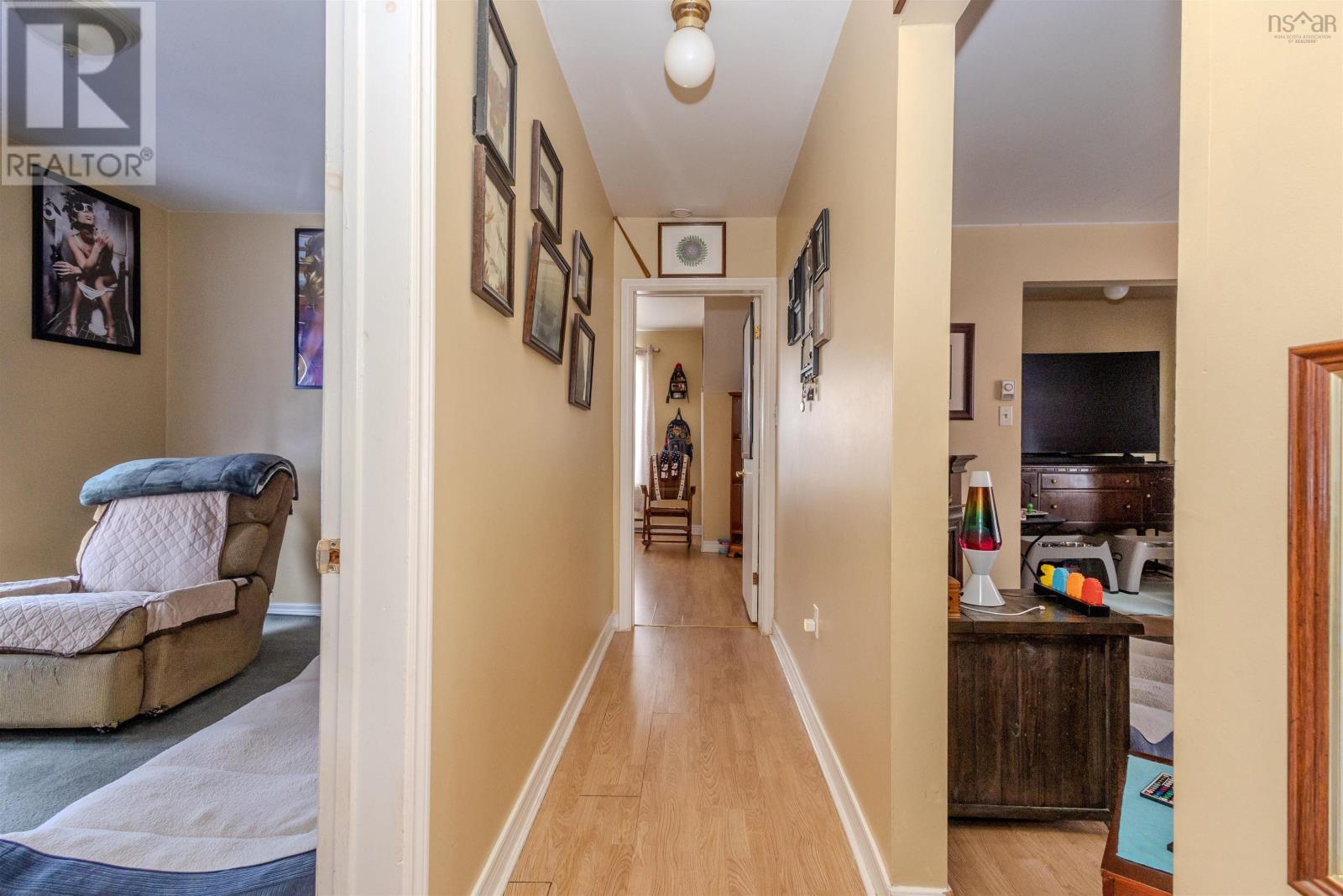 Property 30 of 45 of 212 Argyle Street