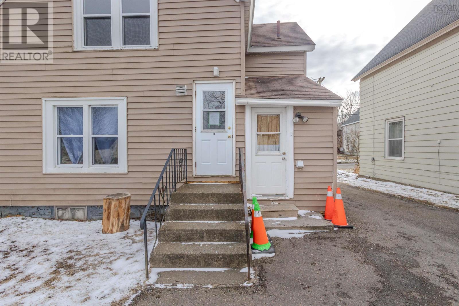 Property 40 of 45 of 212 Argyle Street