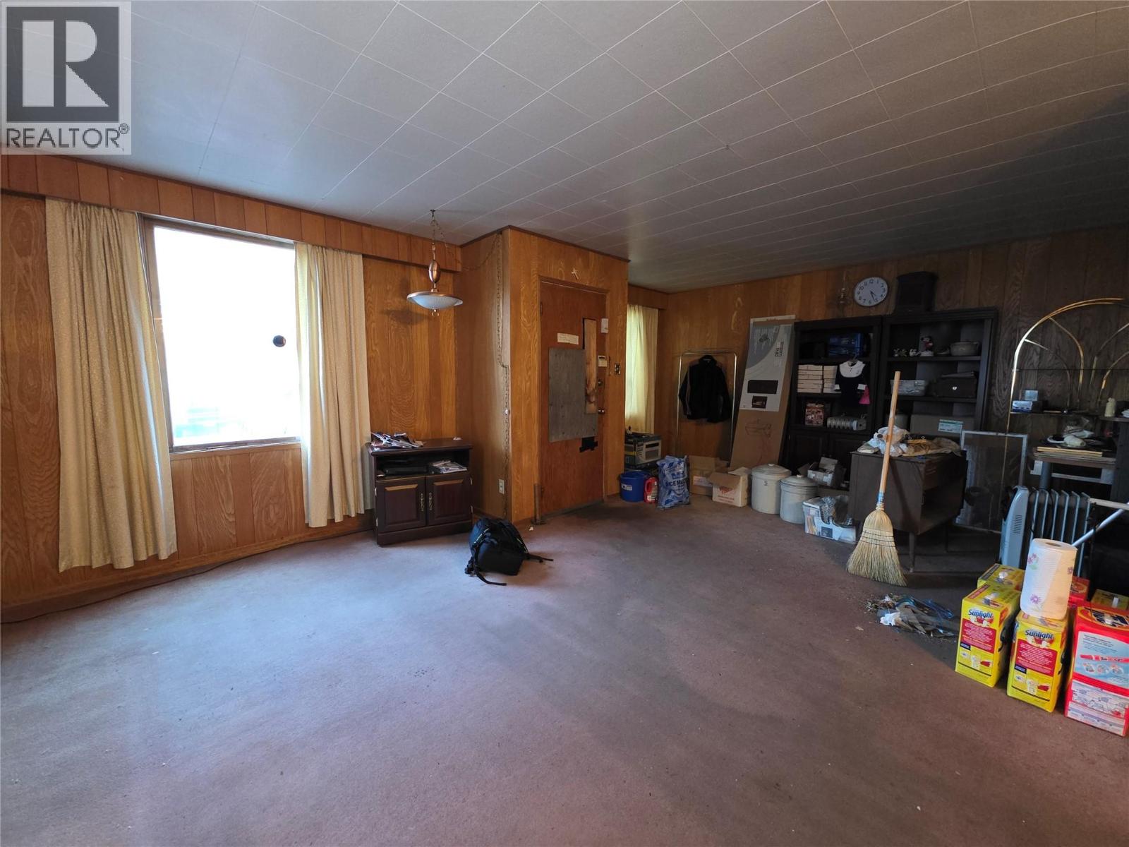 955 Portland Street, Trail