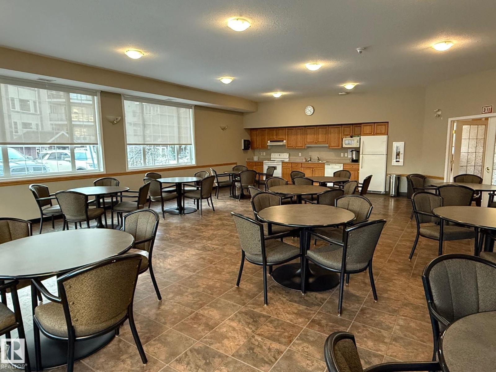 #516 237 YOUVILLE DR E NW - 25