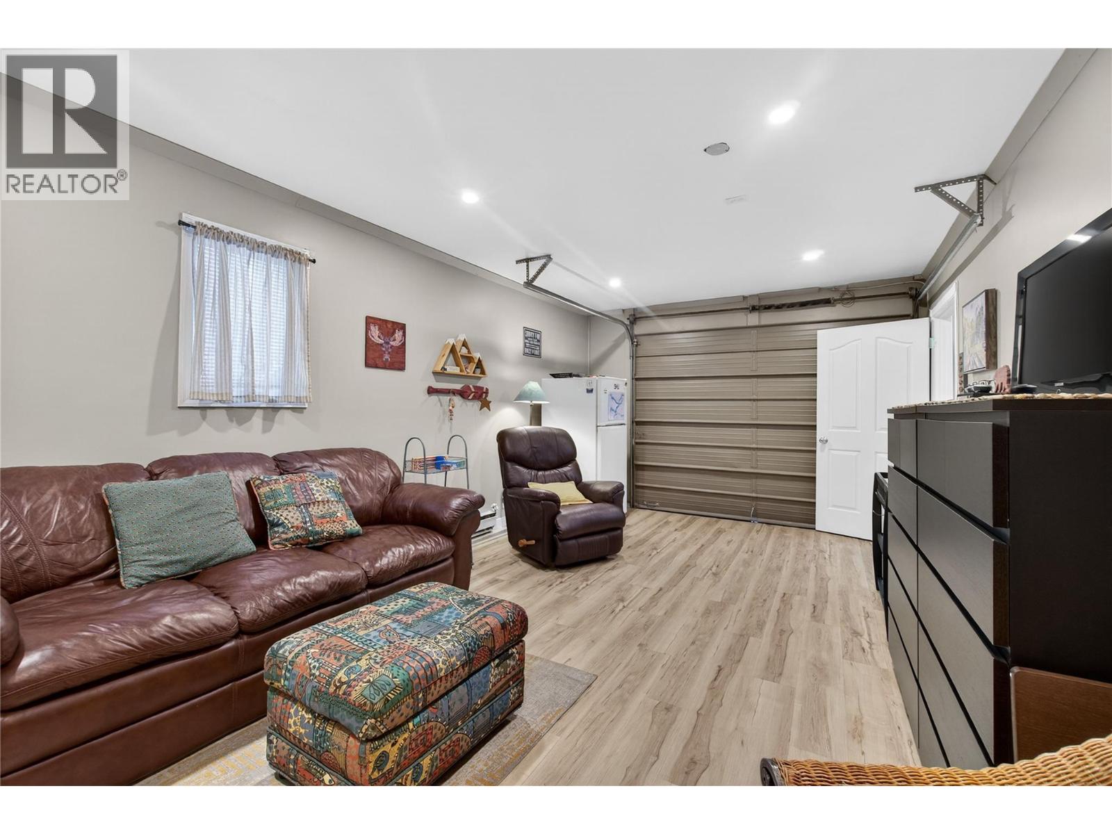 48 505 Poage Avenue, Sicamous