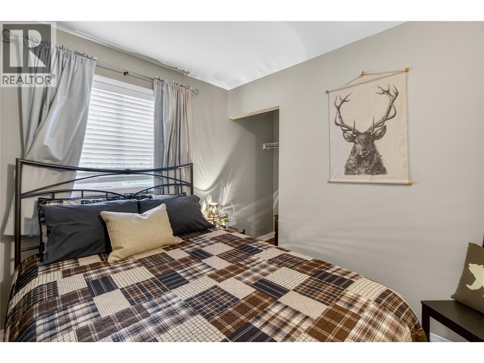 48 505 Poage Avenue, Sicamous