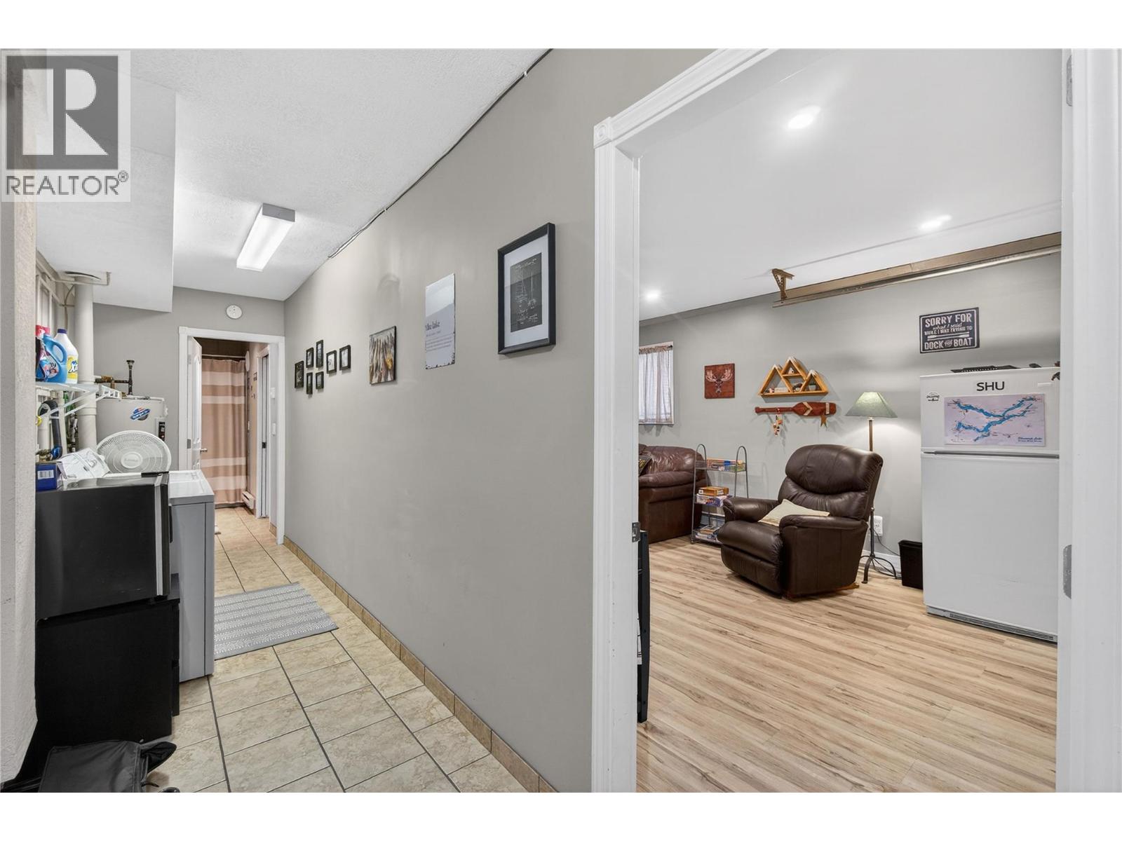 48 505 Poage Avenue, Sicamous