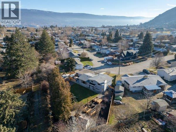 9574 Robson Crescent, Summerland
