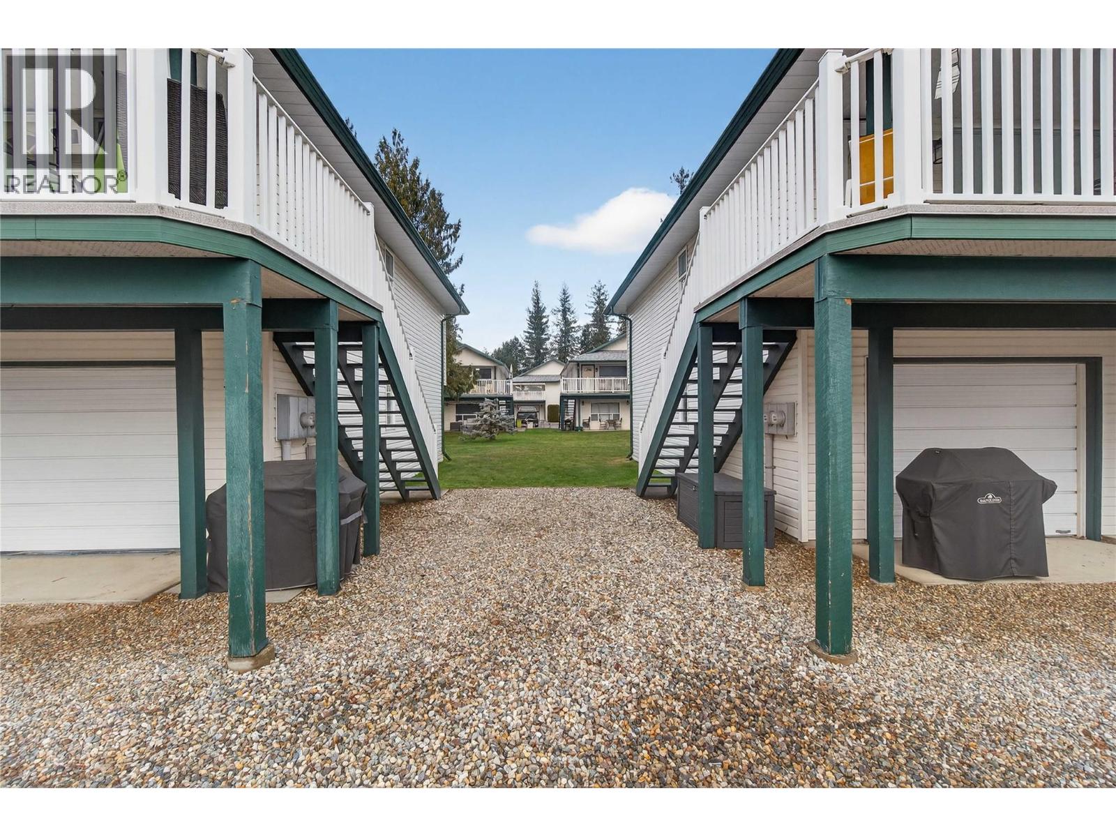 48 505 Poage Avenue, Sicamous