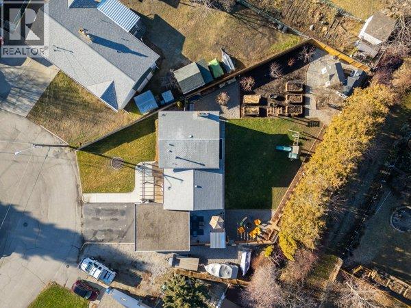 9574 Robson Crescent, Summerland