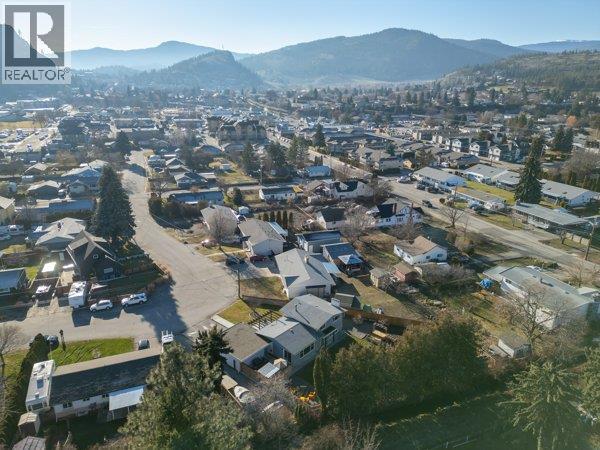 9574 Robson Crescent, Summerland