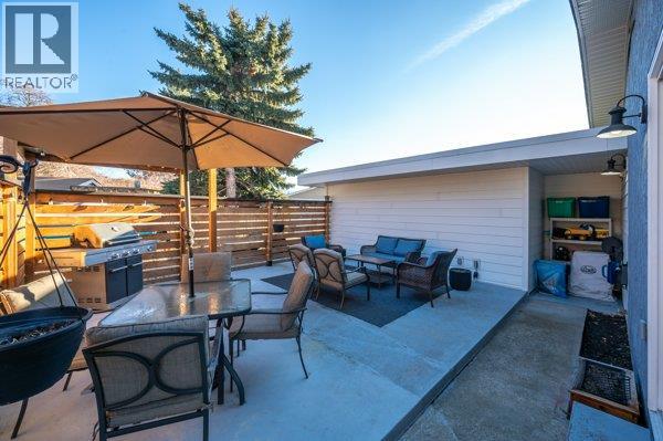 9574 Robson Crescent, Summerland