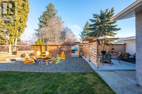 9574 Robson Crescent, Summerland