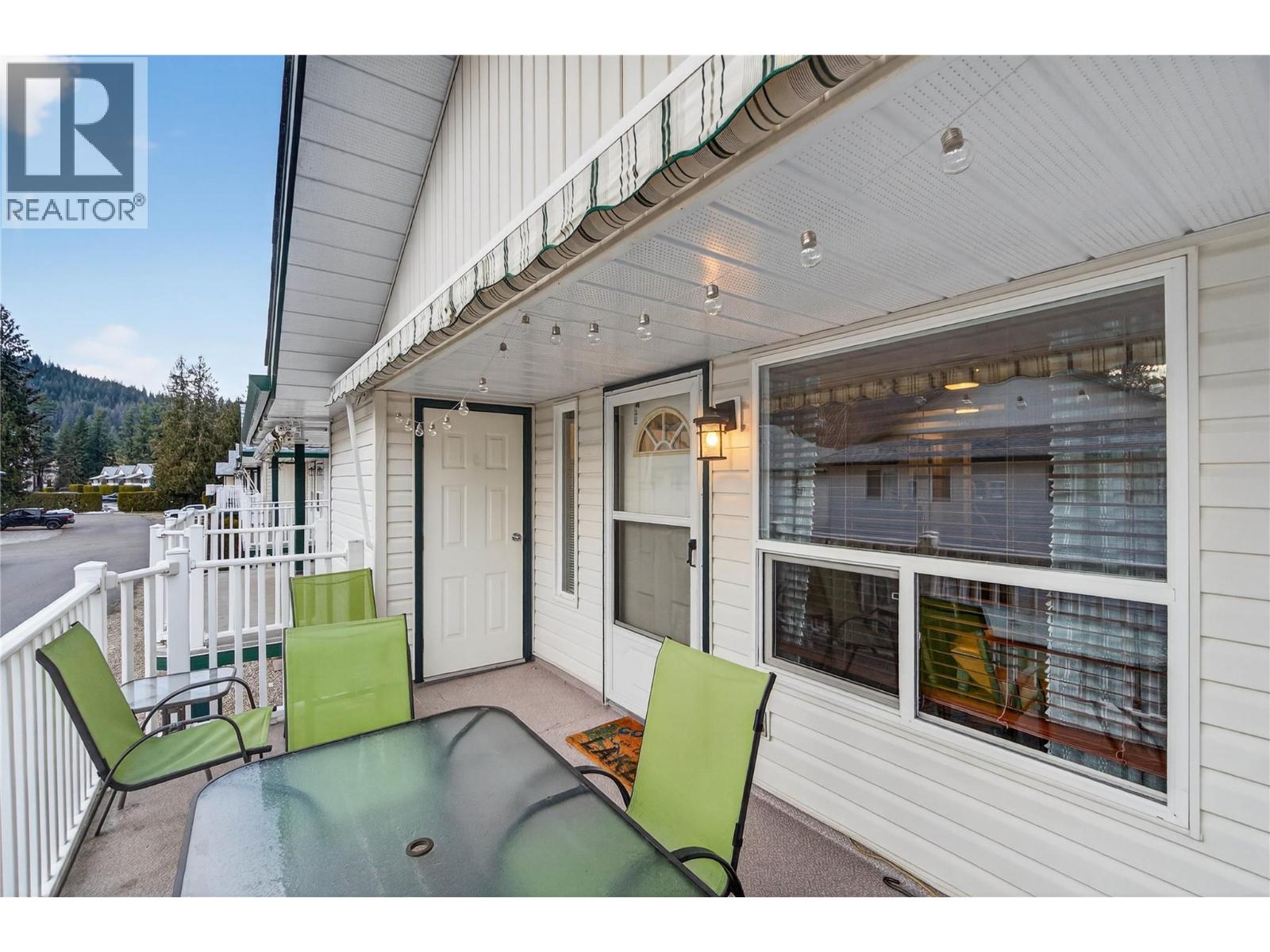 48 505 Poage Avenue, Sicamous