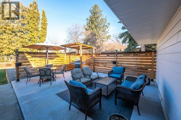 9574 Robson Crescent, Summerland